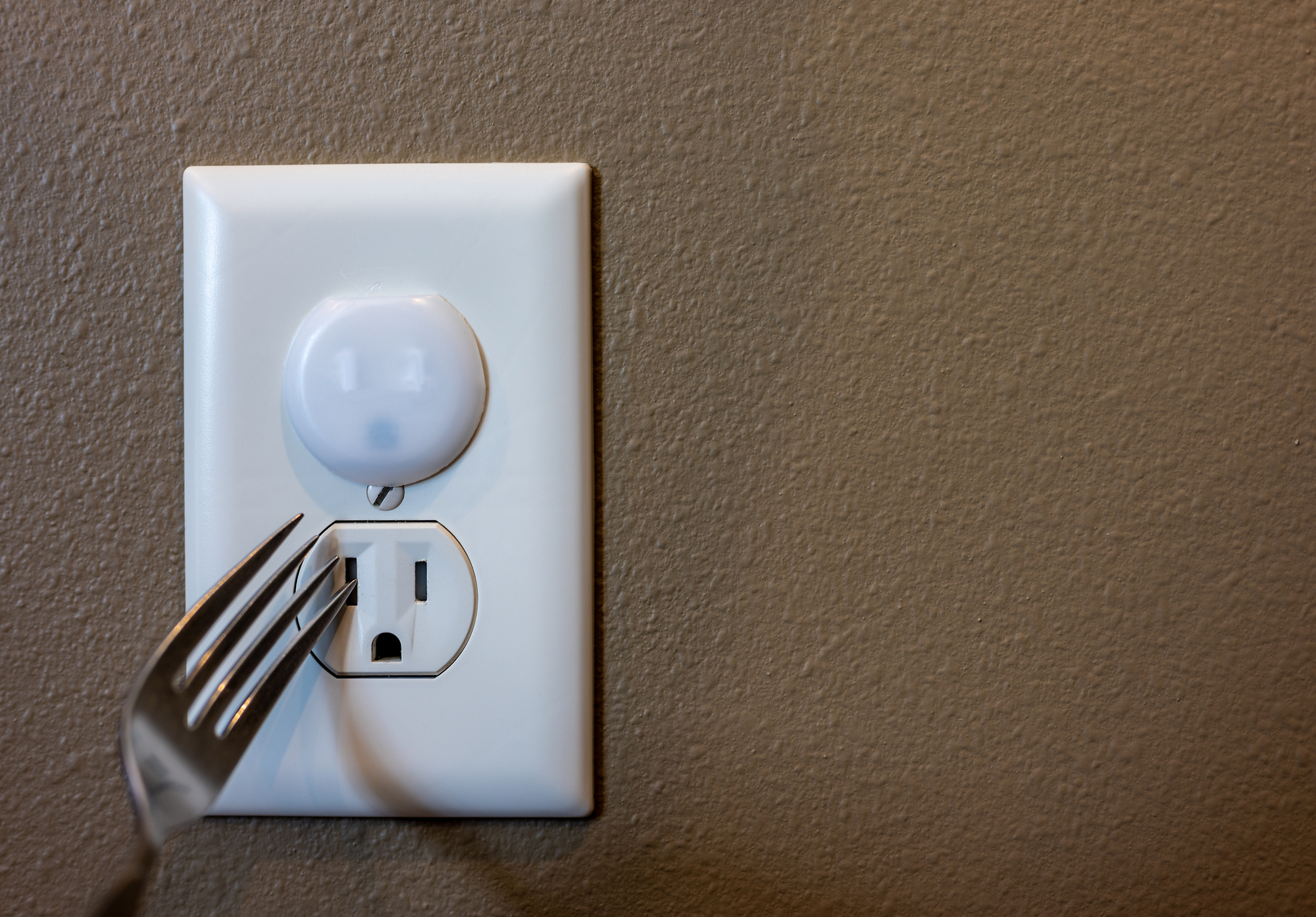 Socket child proof protection